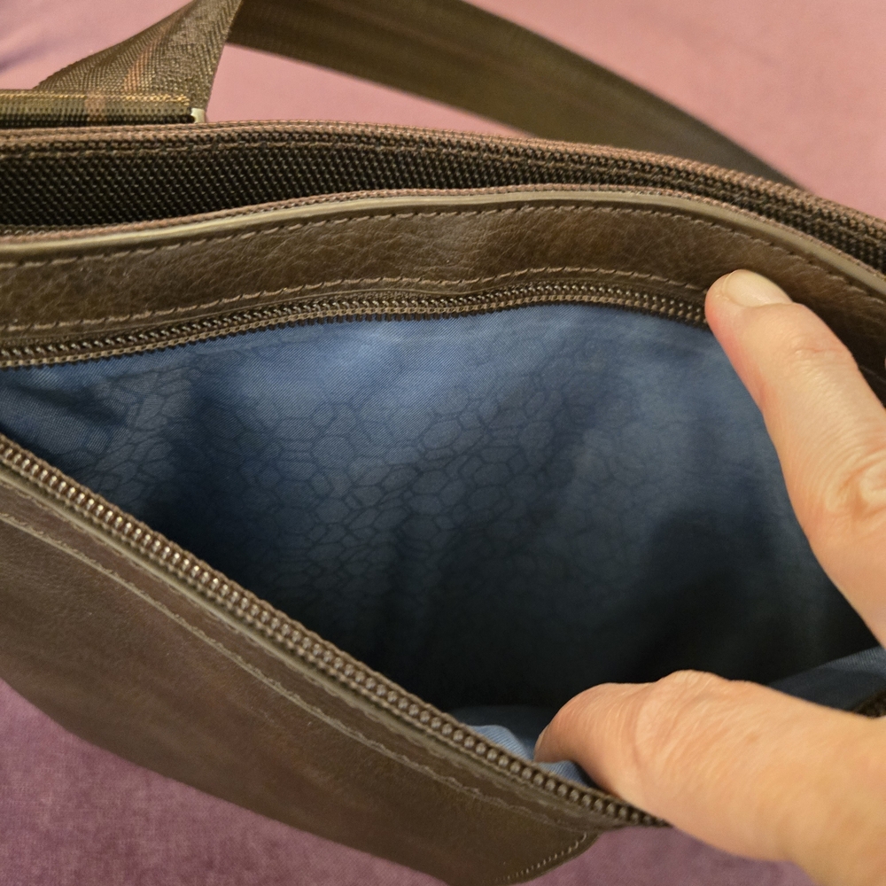 Roncato Correspondent Bag - Picture 13 of 16